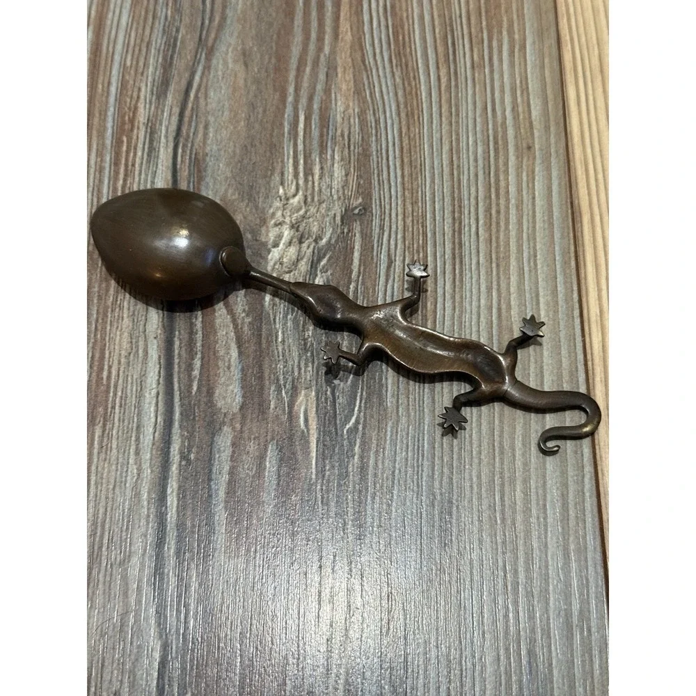 Bronze tone Lizard decorative Spoon for Reptile Enthusiasts brass